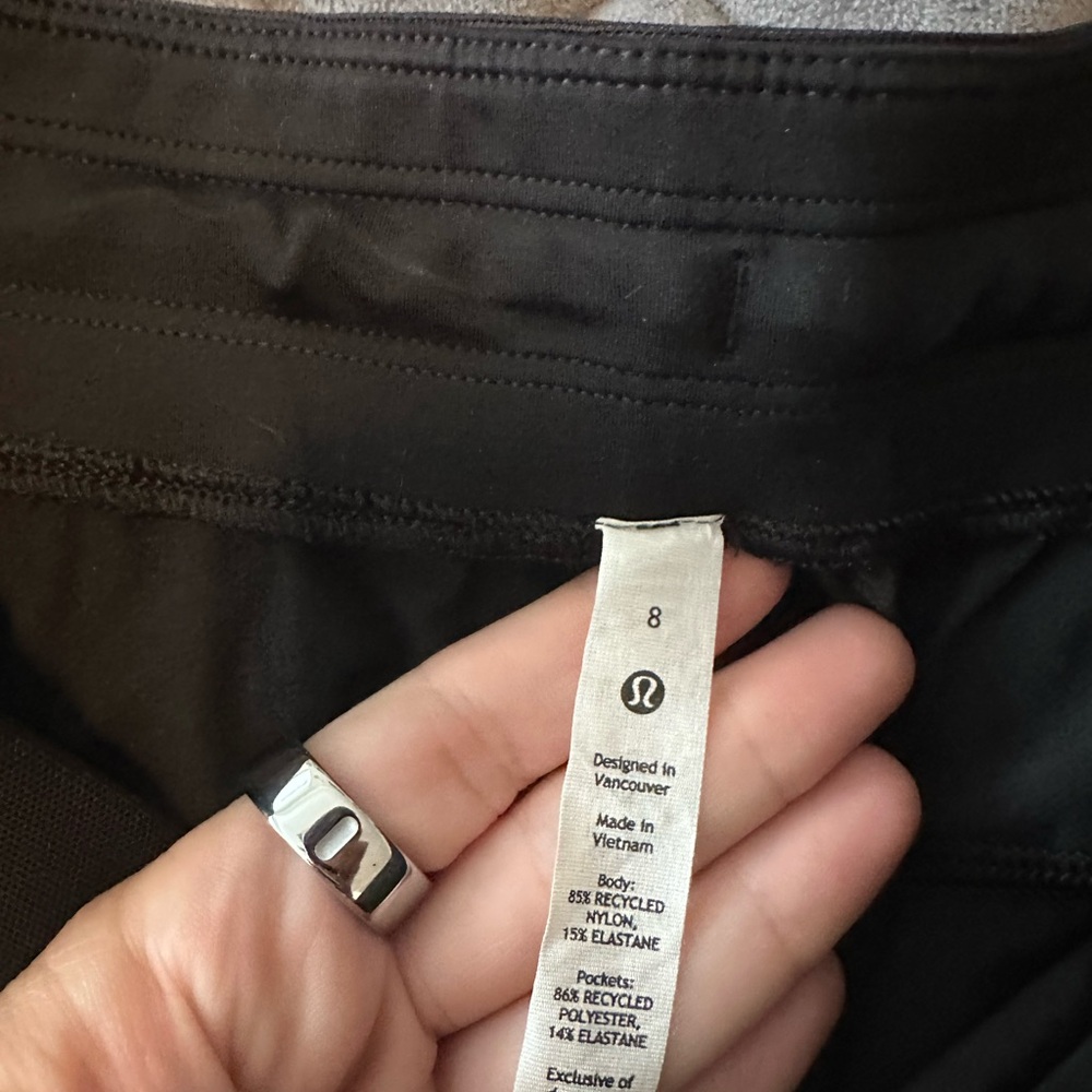{Lululemon} - Picture 2 of 2